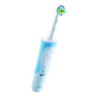 Электрическая зубная щетка Oral-B VITALITY 3D white