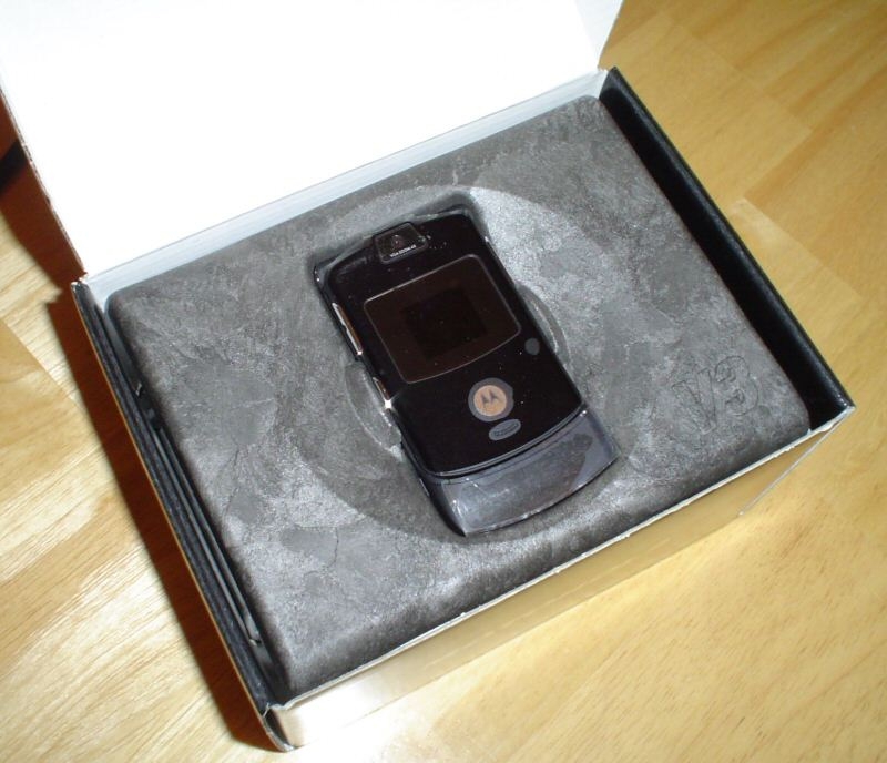 Интернет-магазин раритетных телефонов RarePhones.ru - Приобрел Motorola RAZR V3