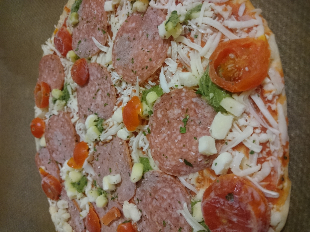 Пицца Ristorante "Salame, Mozzarella, Pesto" - Ристоранте замороженная, но лучше ресторанных пицц