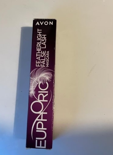 Avon Euphoric Тушь для ресниц "Объем и длина" - Самый главный элемент моего макияжа - это тушь.