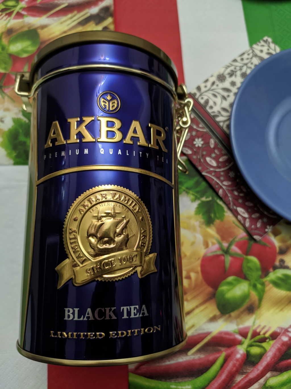 Akbar Limited Edition крупнолистовой синяя банка 150 г - Акбар - это качество!