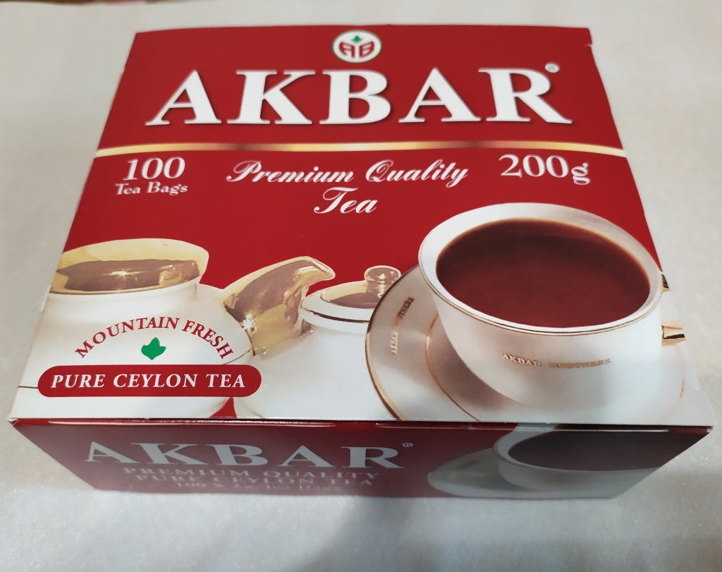 Чай Akbar Красно-белая серия - Его постоянство меня подкупает