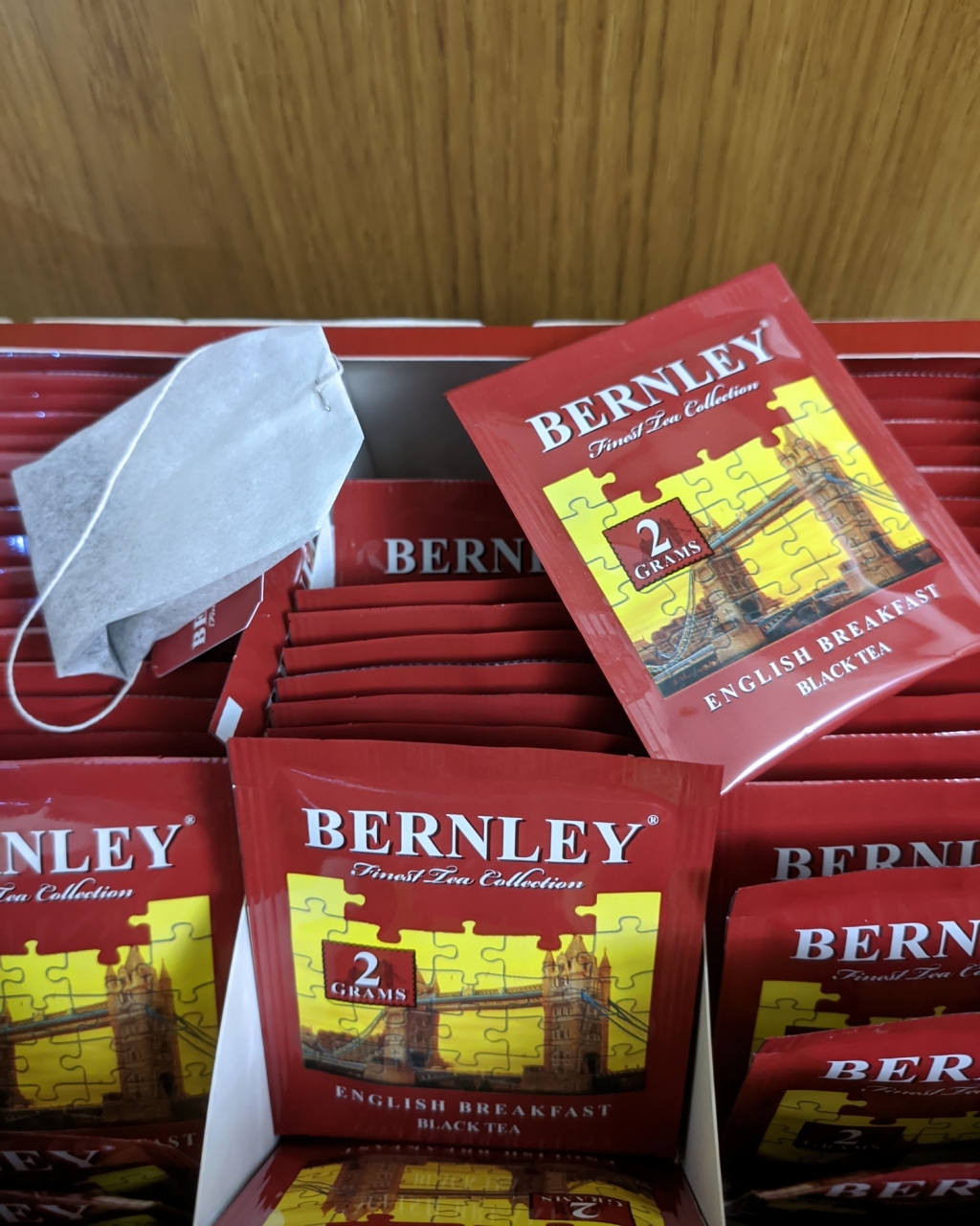 Чай Bernley English Breakfast 100 конвертов - Хороший черный чай в конвертиках