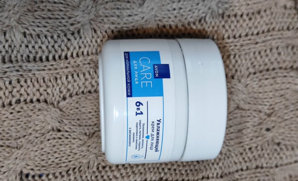 Увлажняющий крем для лица с витамином Е 6в1 Avon - Великолепие в одной банке.